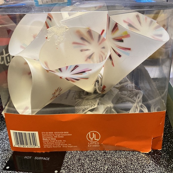 A set of 2 plastic cone string lights - Picture 3 of 8